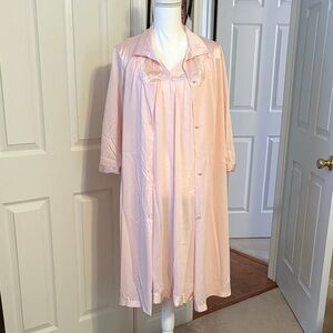 Vintage Vanity Fair Soft Pink Robe and matching sleeveless gown- size L